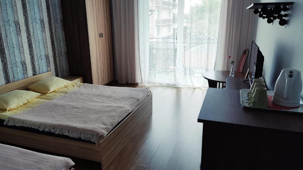 Emada- Pokoje Goscinne I Studia Ostrowo  Extérieur photo