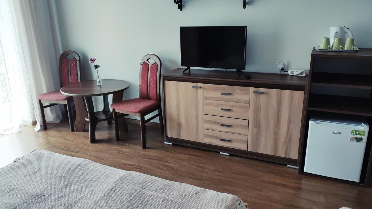 Emada- Pokoje Goscinne I Studia Ostrowo  Extérieur photo